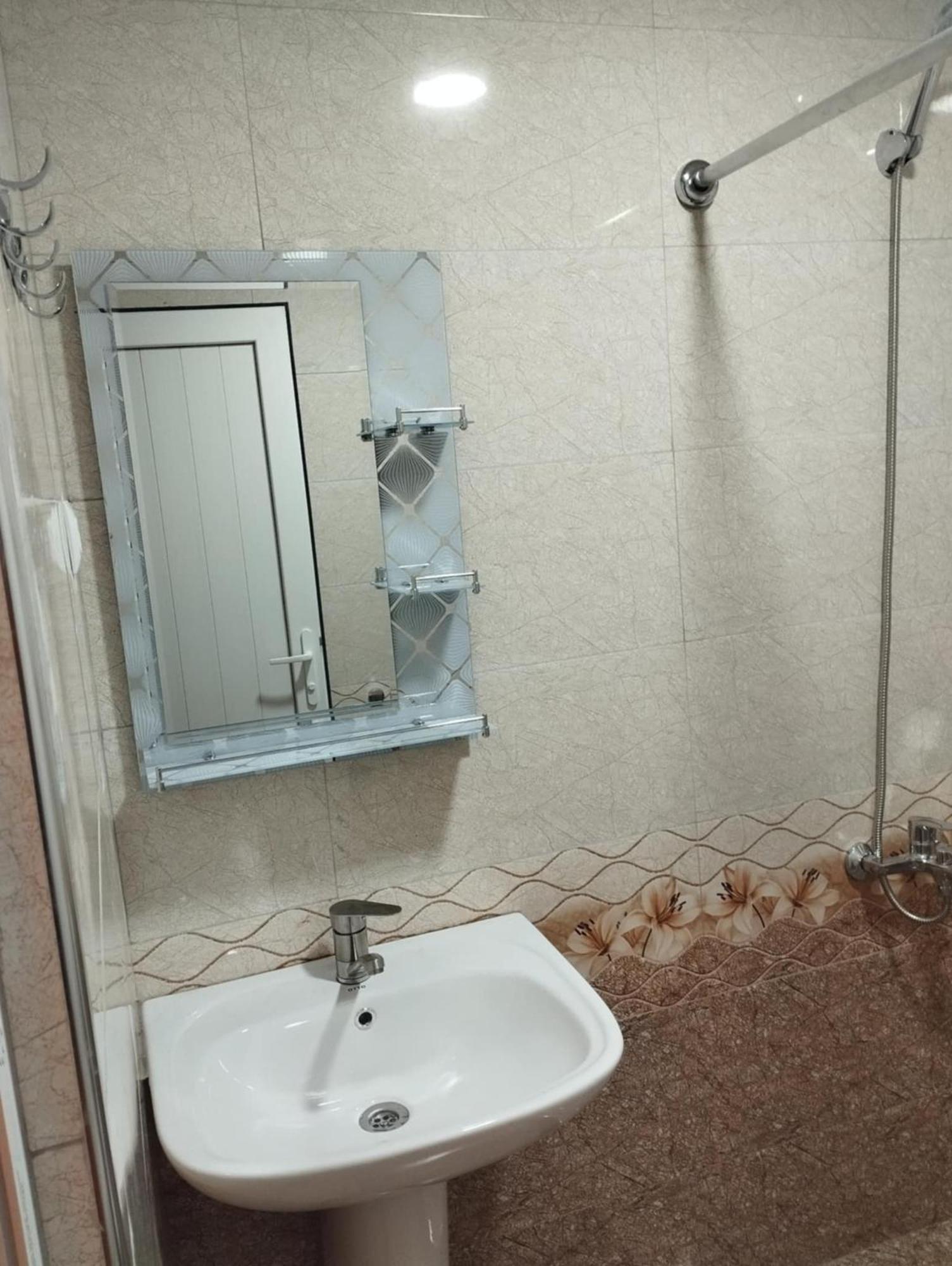 Hotel Mitane Sisian Esterno foto